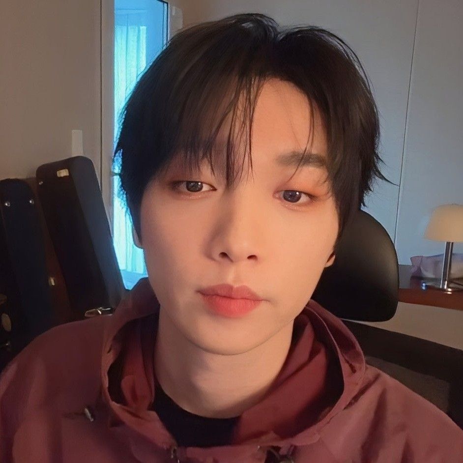 A moment captured by Jeong Sewoon's fan