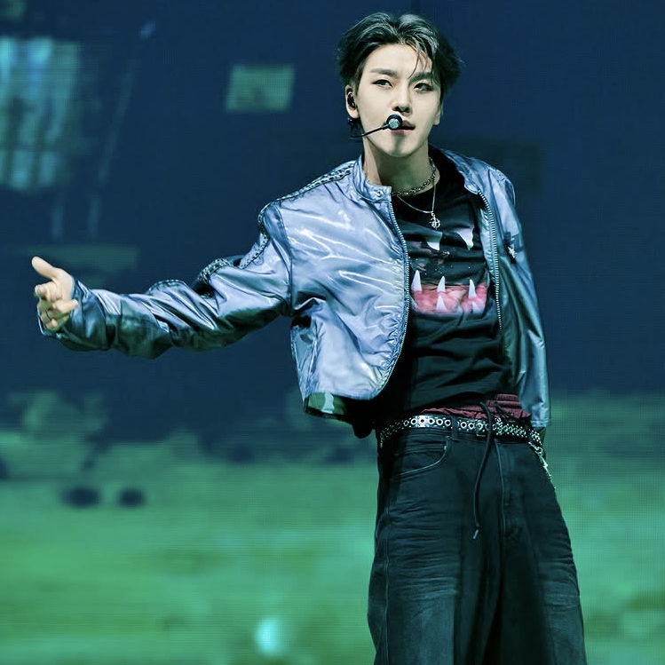 Behind-the-scenes cut of He Xinlong (ALPHA DRIVE ONE)