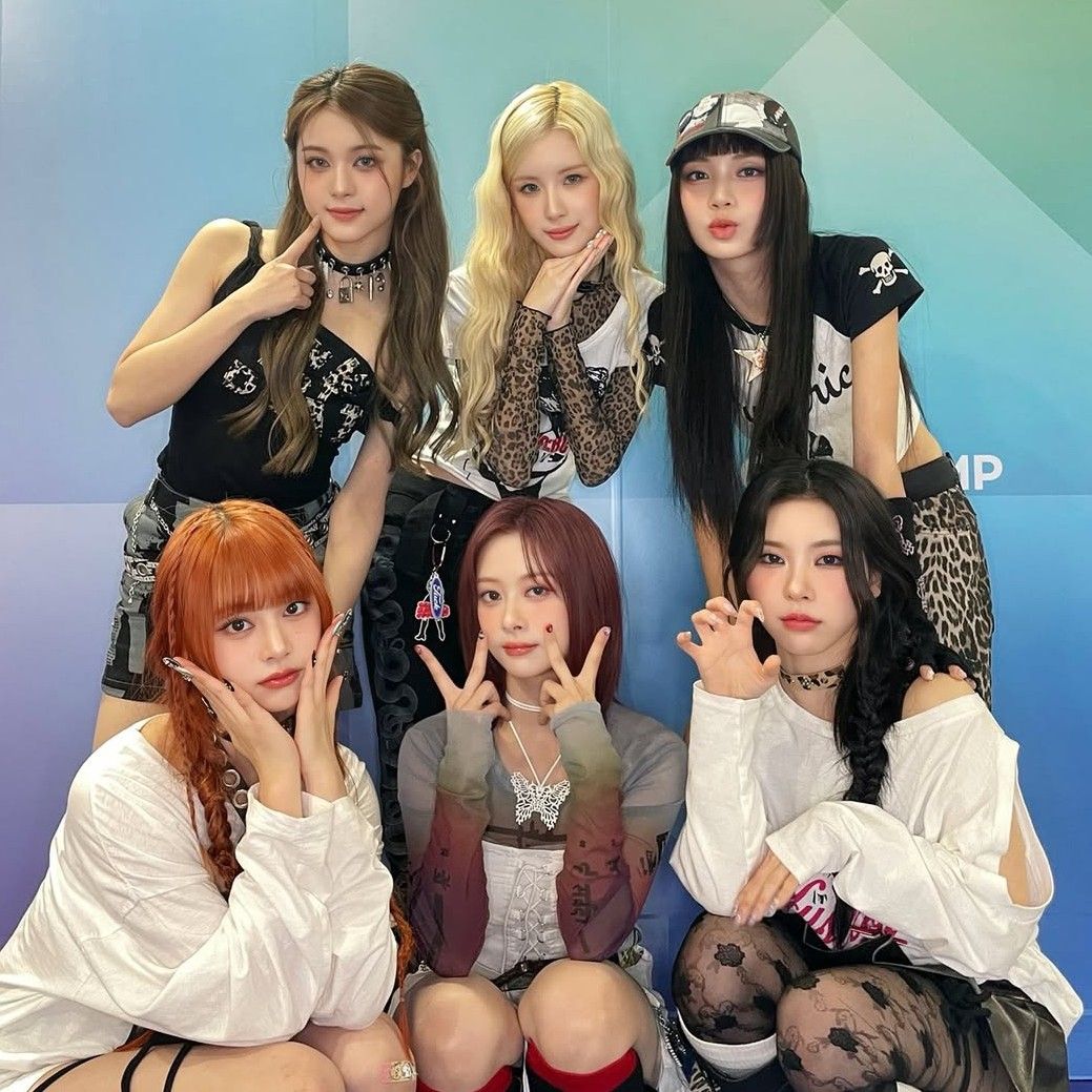 Behind-the-scenes cut of TWICE