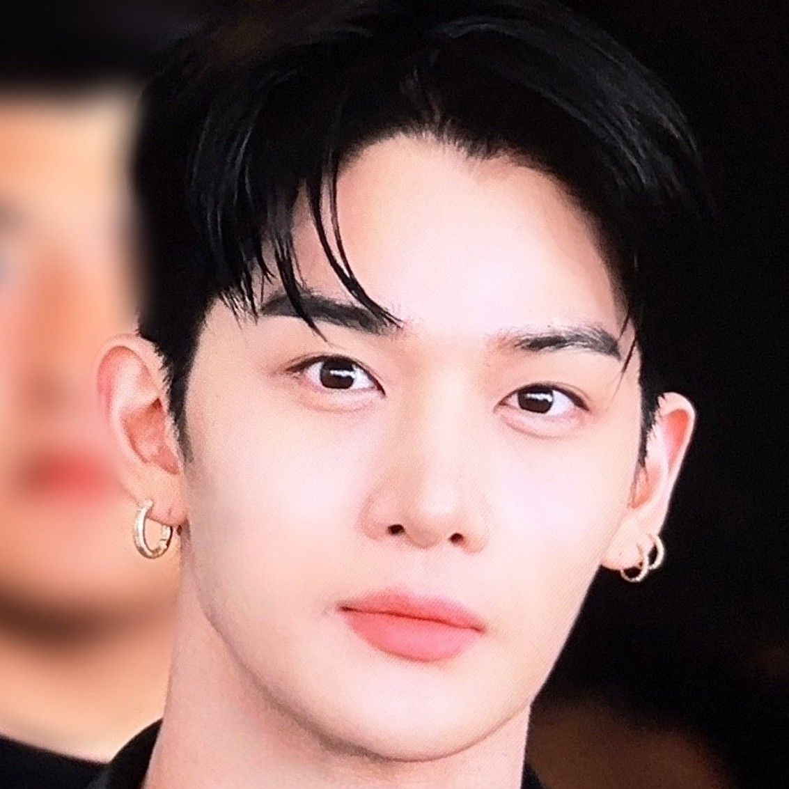Behind-the-scenes cut of Bae Jinyoung