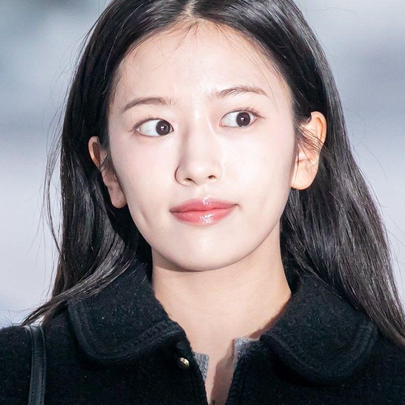 안유진 (IVE)의 비하인드 컷