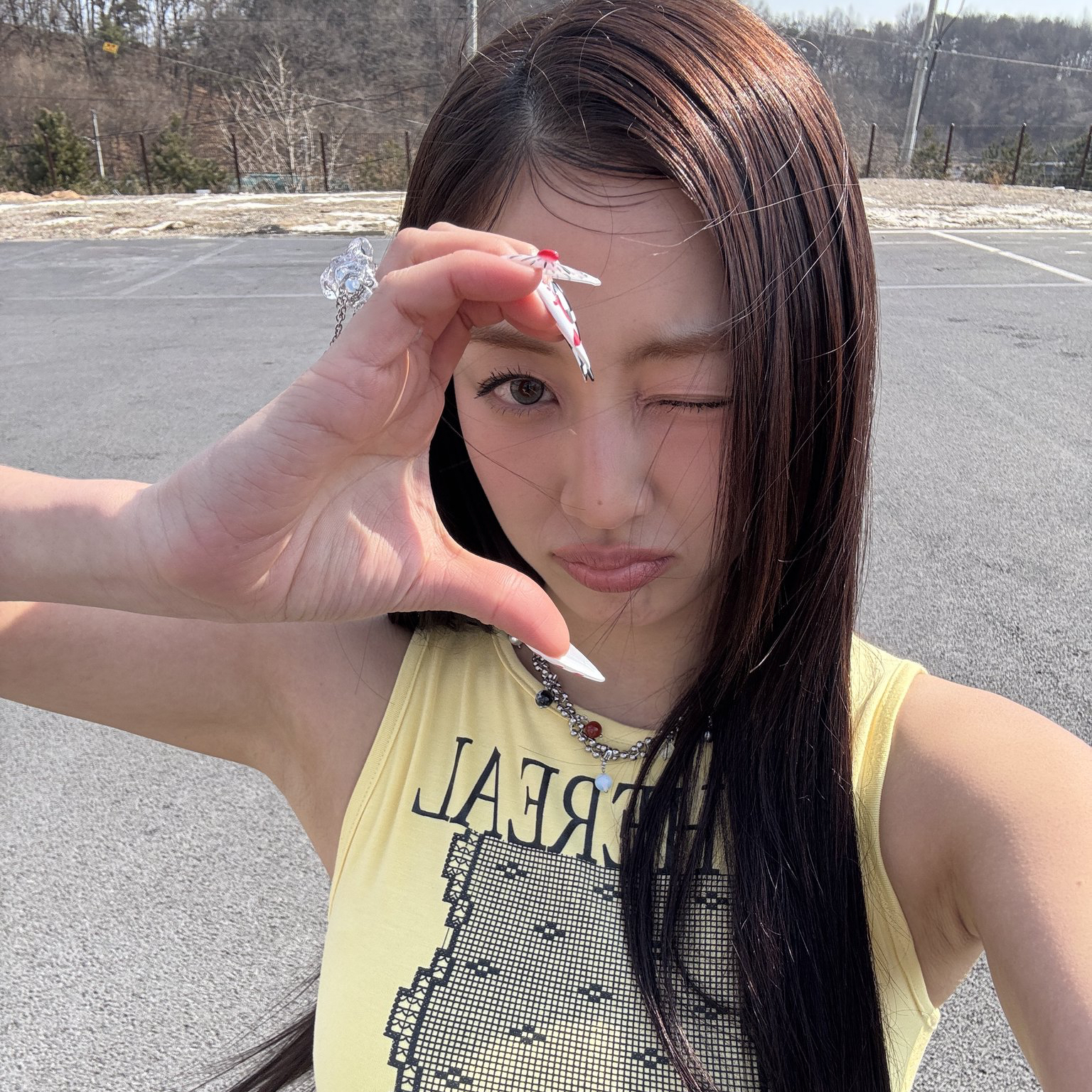 Foto terbaru Jihyo (TWICE)