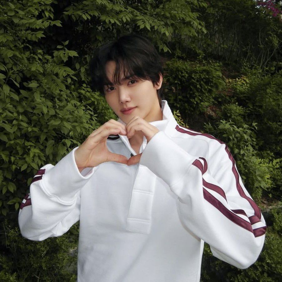 Latest photo of Minhee (CRAVITY)