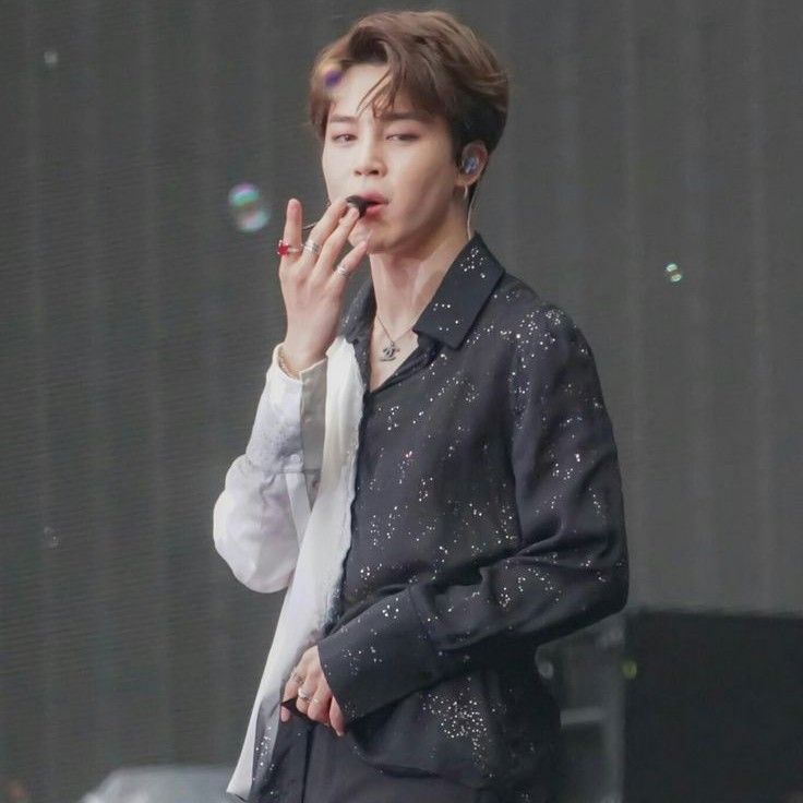 A moment captured by Jimin (BTS)'s fan