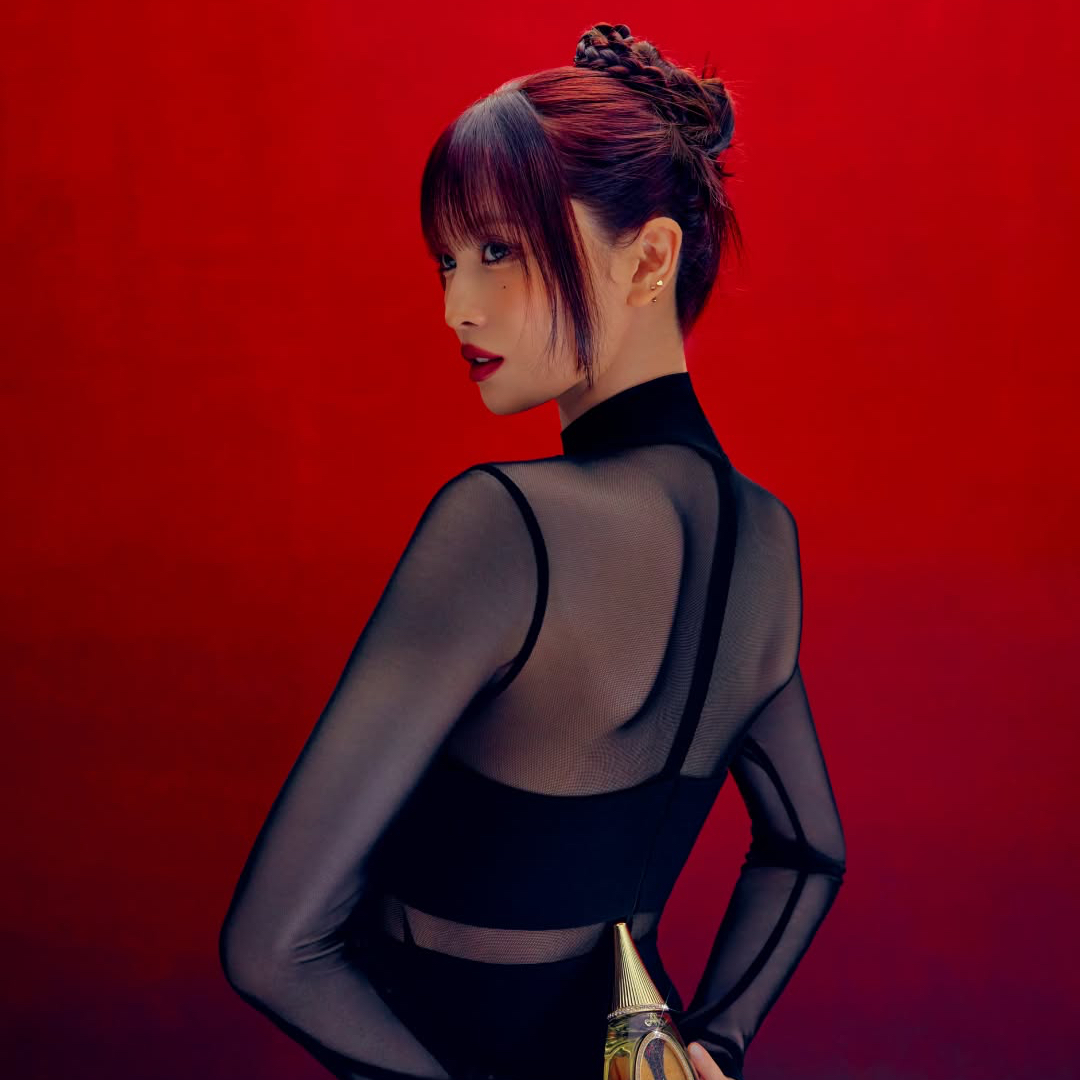 Momo (TWICE)的幕后花絮