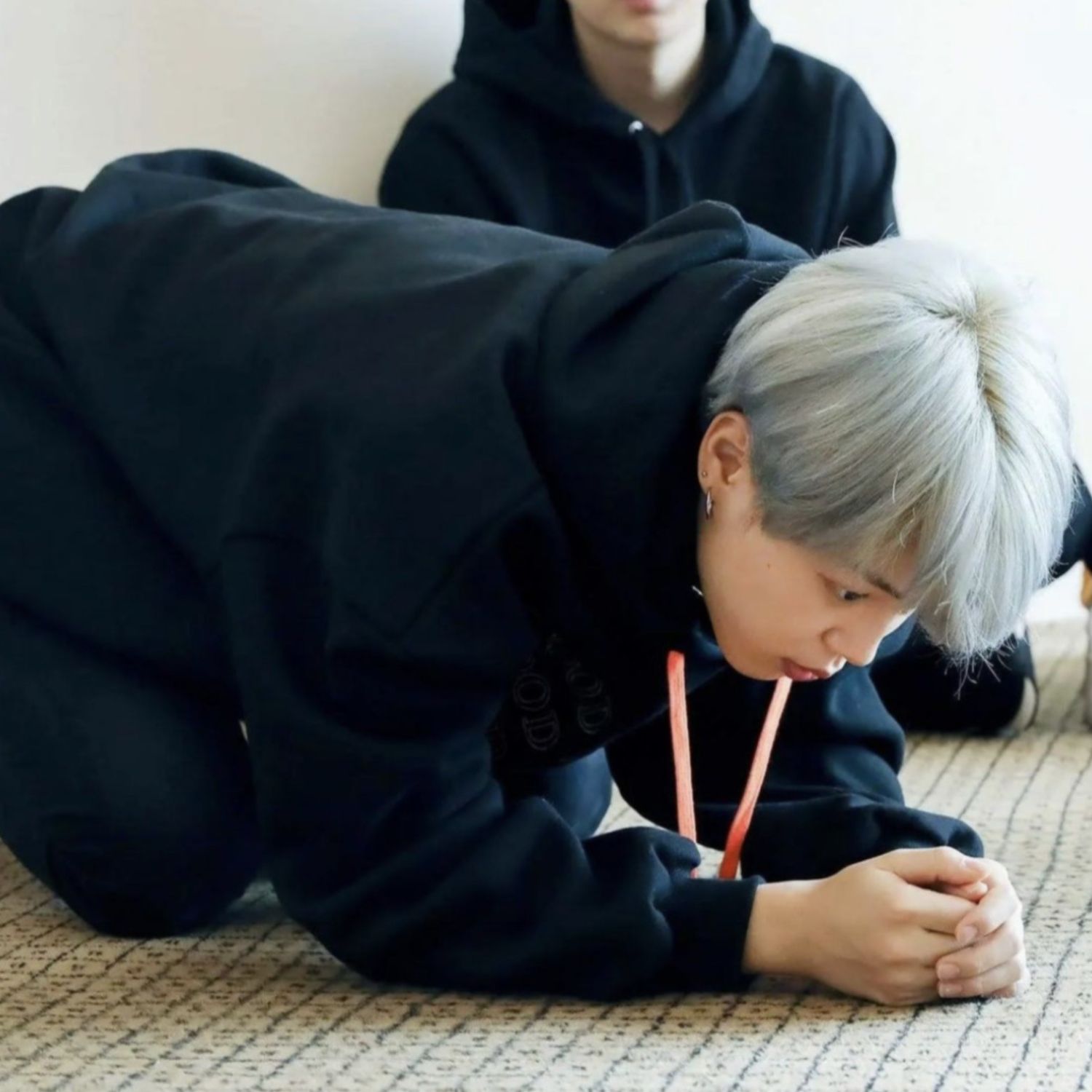 Foto aktivitas terbaru Jimin (BTS)