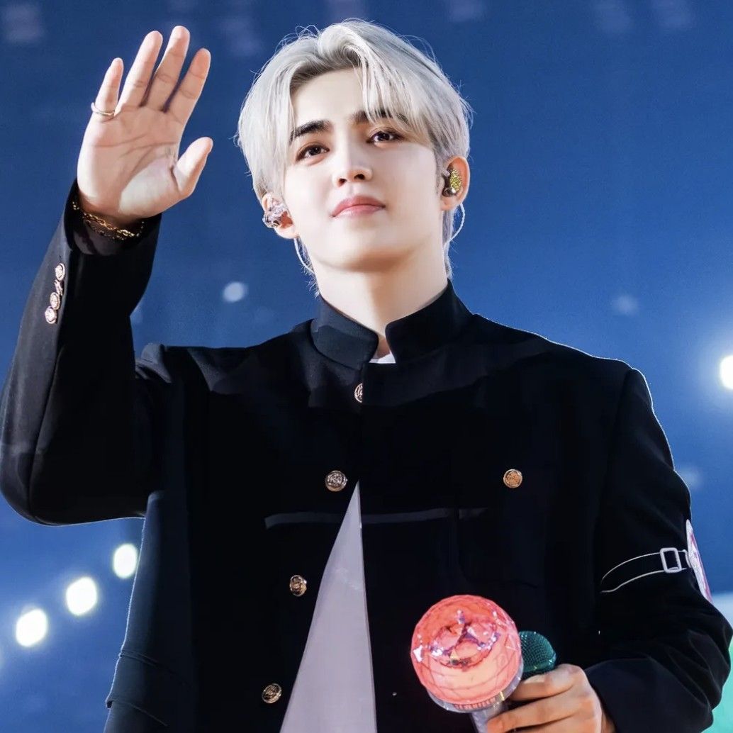 Latest photo of S.Coups (SEVENTEEN)