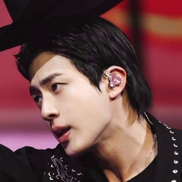 진 (방탄소년단)의 비하인드 컷