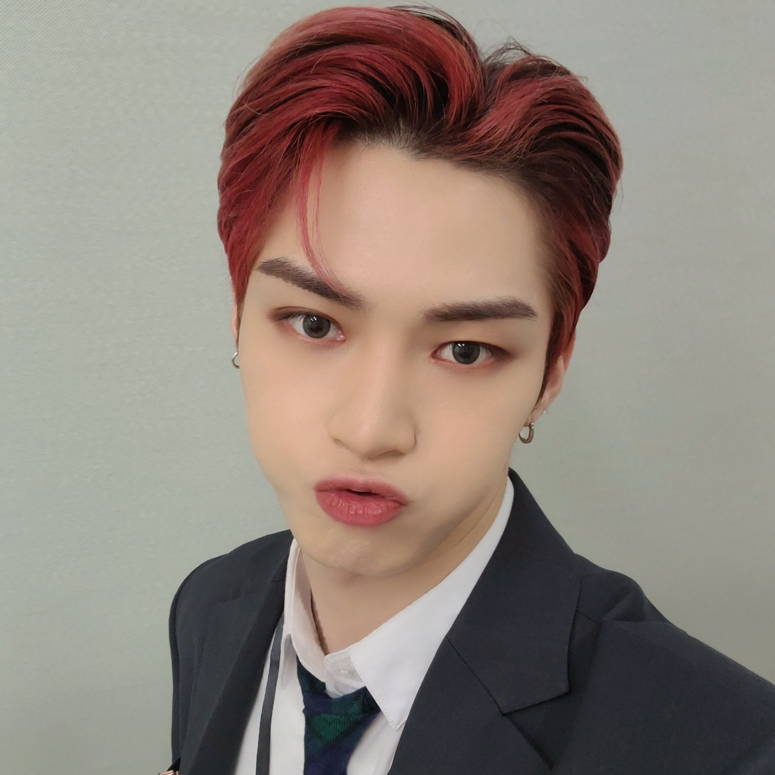 Latest photo of HANGYEOM (OMEGA X)