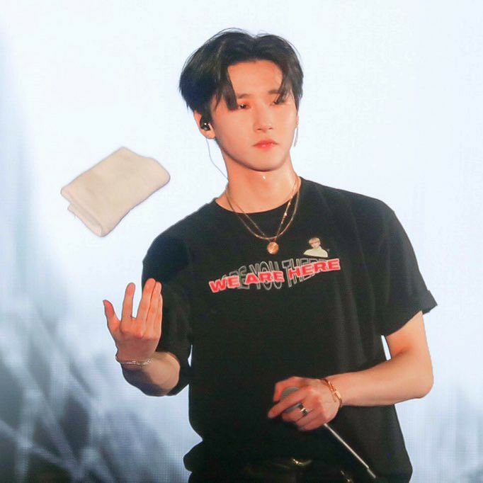 A moment captured by MONSTA X's fan