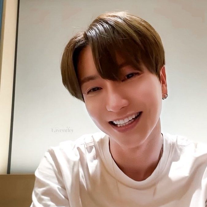 Latest photo of Leeteuk (Super Junior)