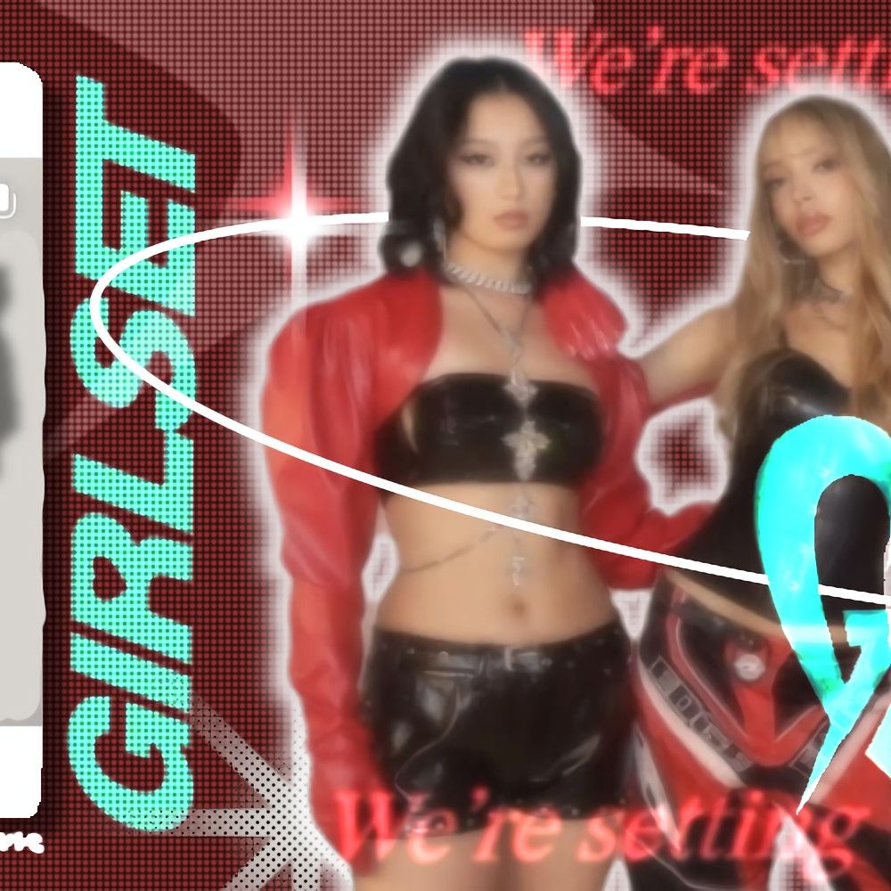 A moment captured by GIRLSET's fan