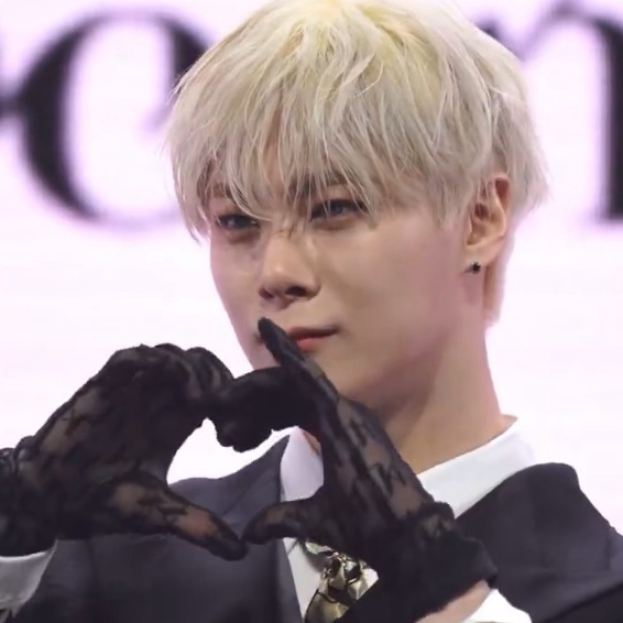Latest photo of Moonbin (ASTRO)
