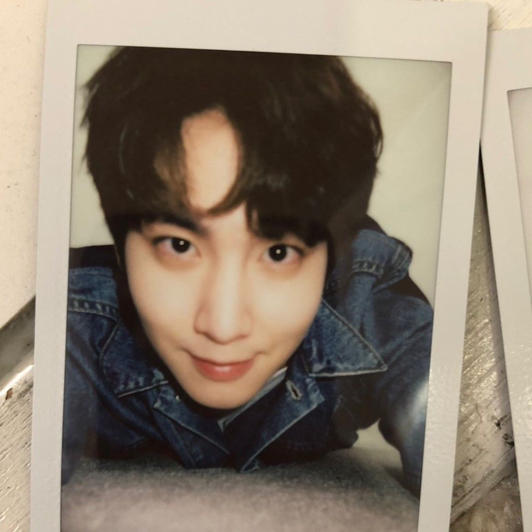 Recent activity shot of Shinwon (PENTAGON)