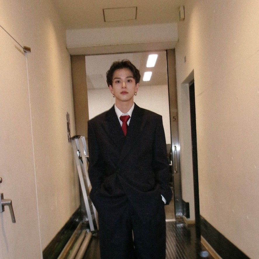 A moment captured by Asahi (TREASURE)'s fan