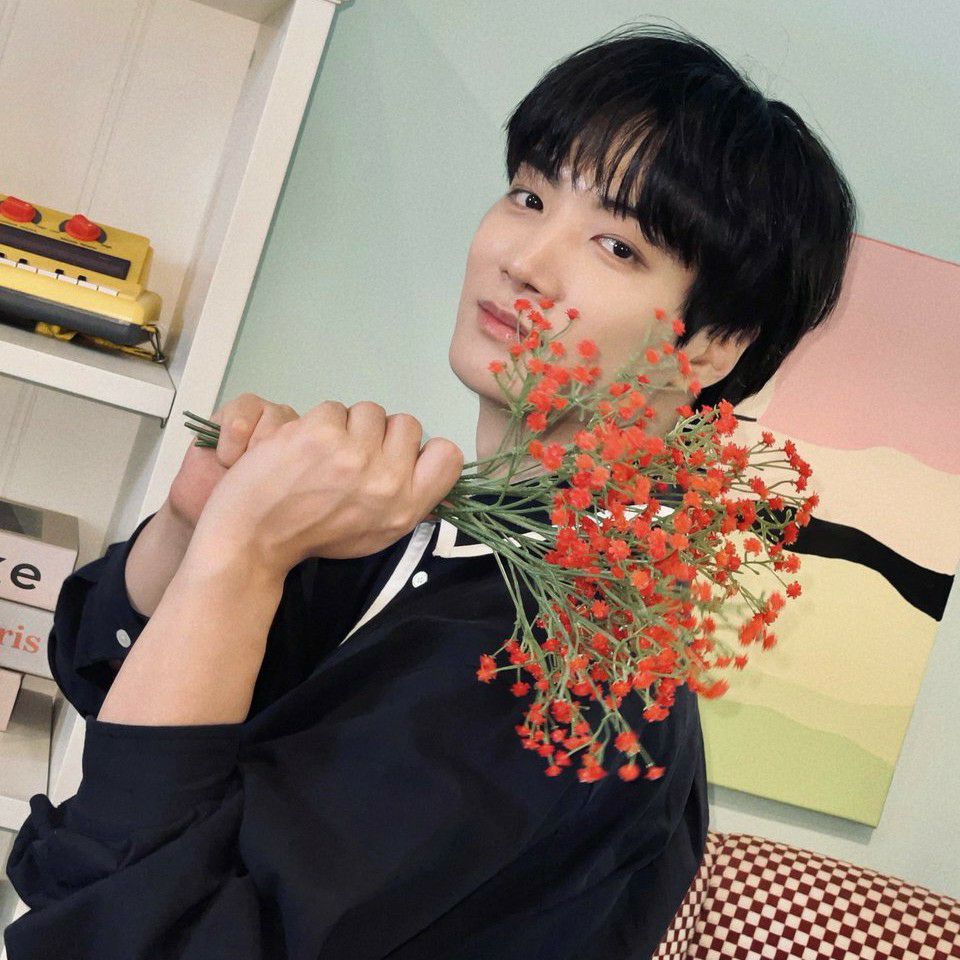 Recent activity shot of Kim Jonghyeon