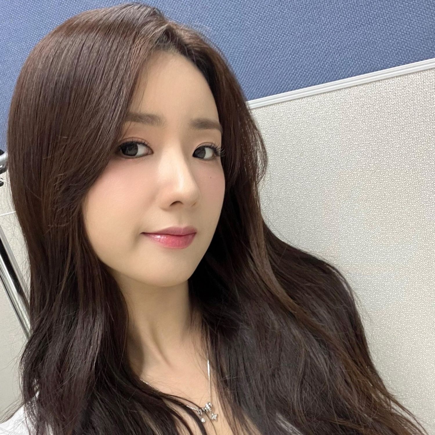 Recent activity shot of Yoon Bomi (Apink)