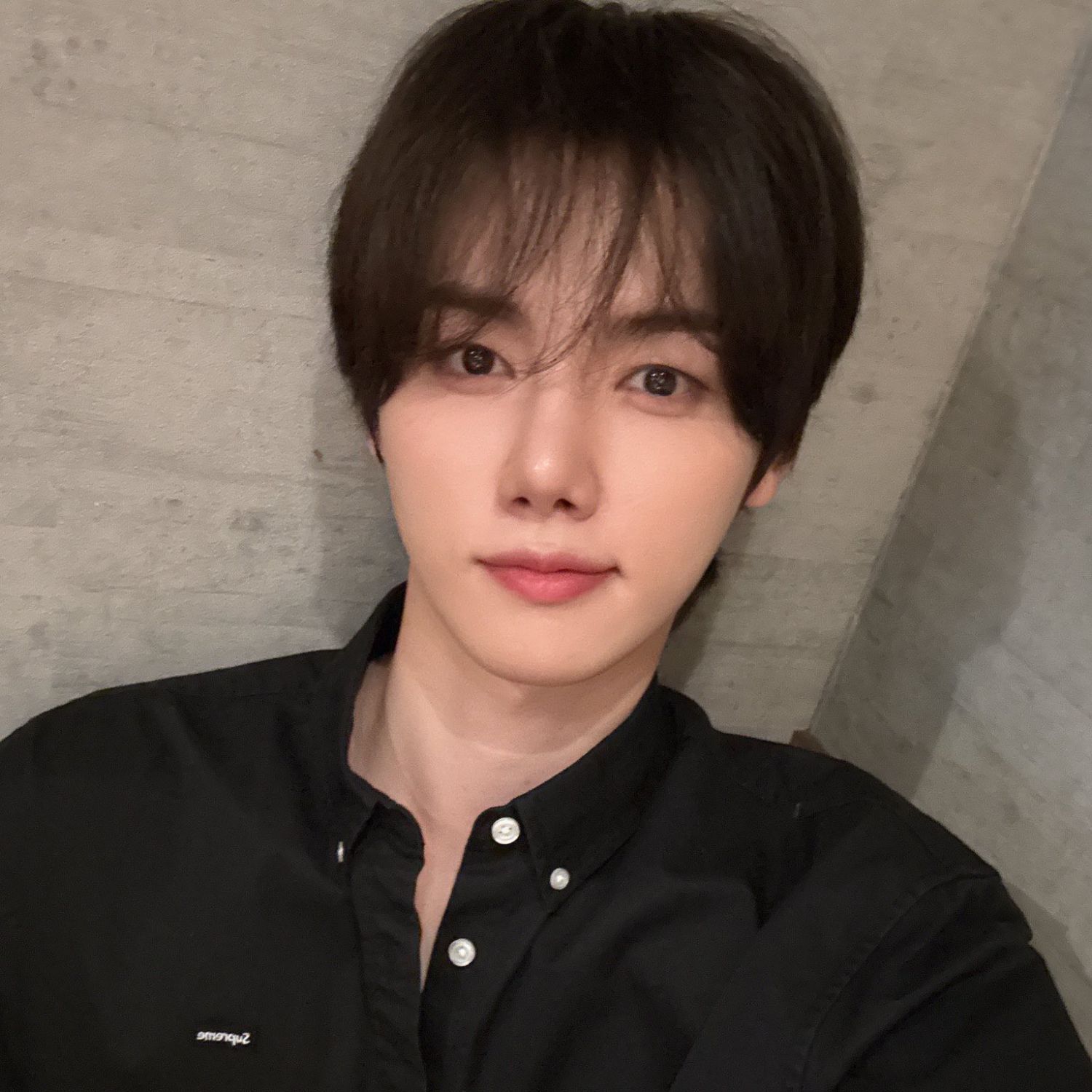 Recent activity shot of Minhee (CRAVITY)