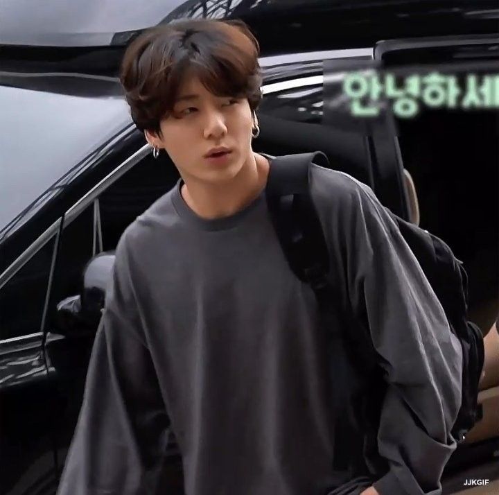 Posting K-POP populer yang disukai penggemar