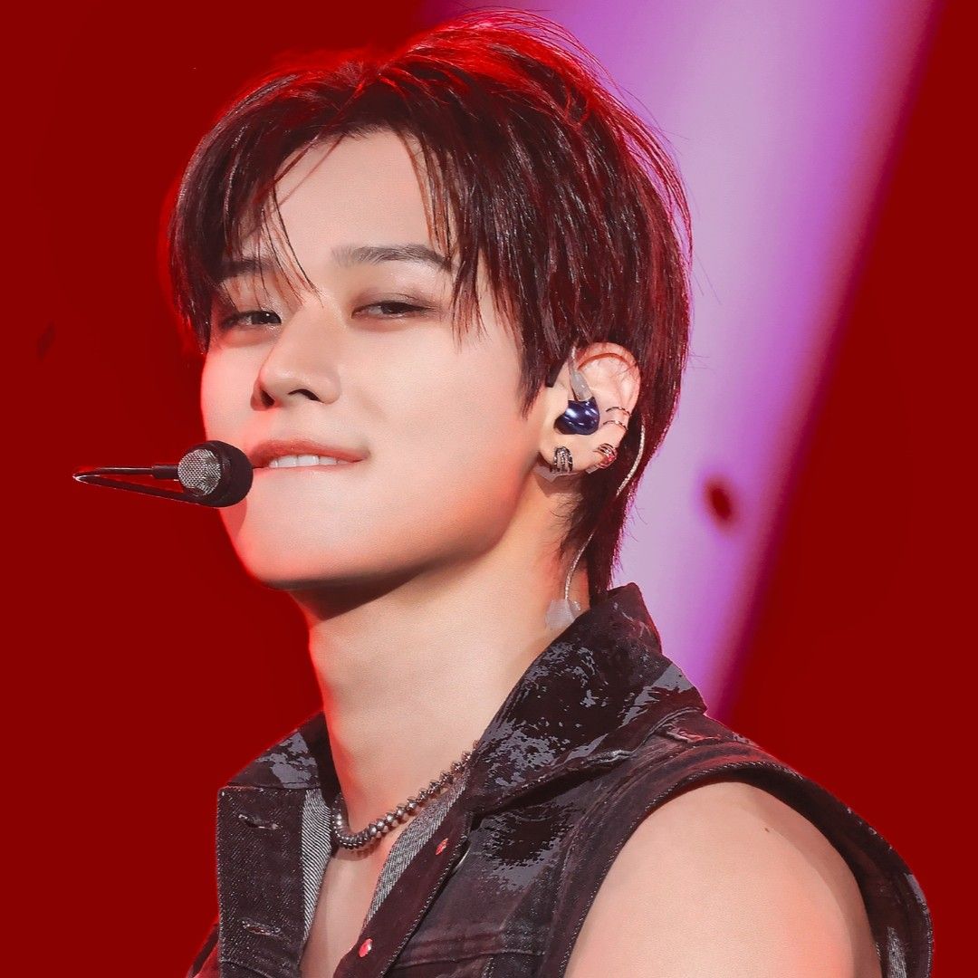 柱延 (THE BOYZ)的最新活動照片