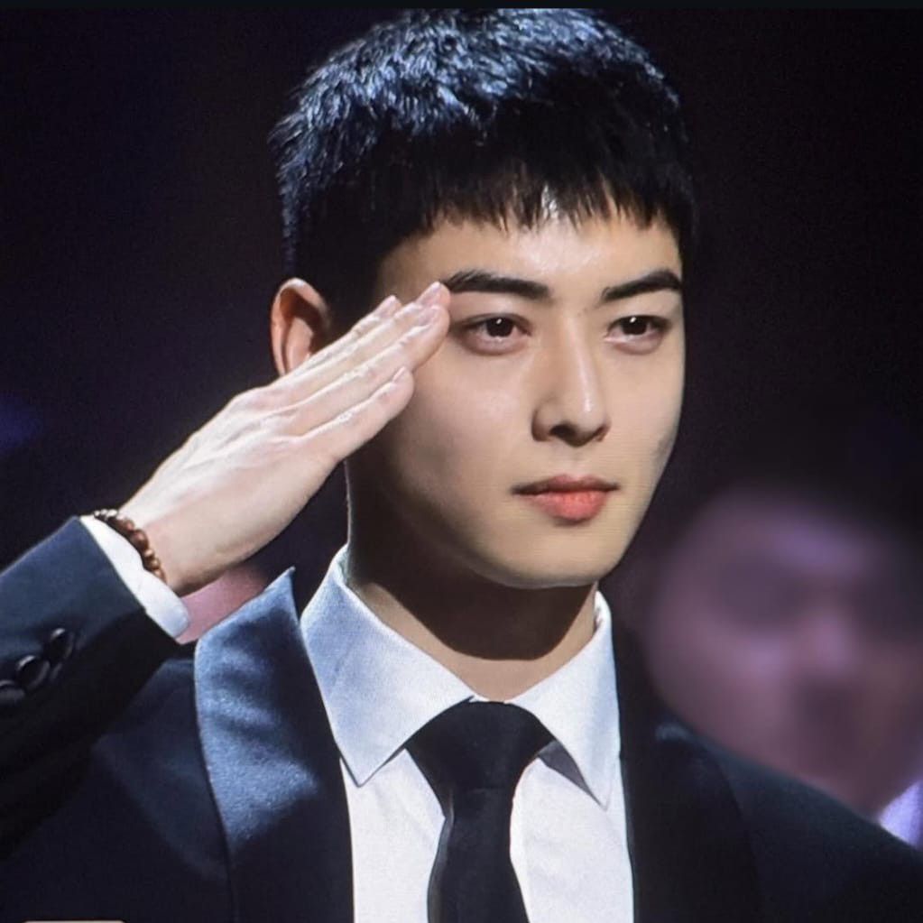 Recent activity shot of Eunwoo (ASTRO)