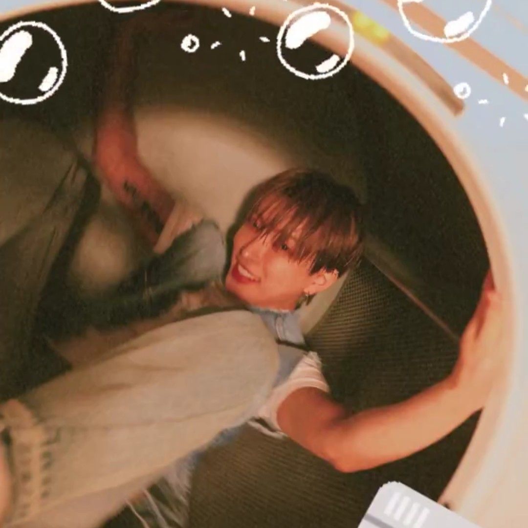 Behind-the-scenes cut of ATEEZ