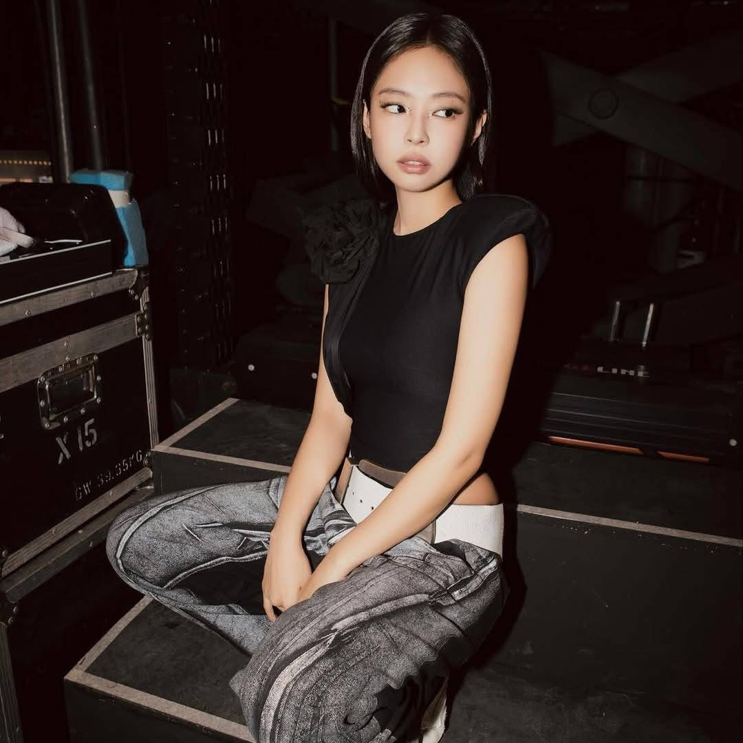 제니 (BLACKPINK) 최근 활동샷