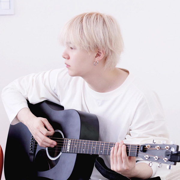 Potret di balik layar SUGA (BTS)