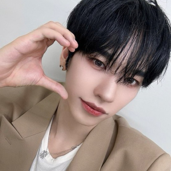 Latest photo of Hanjun (n.SSign)