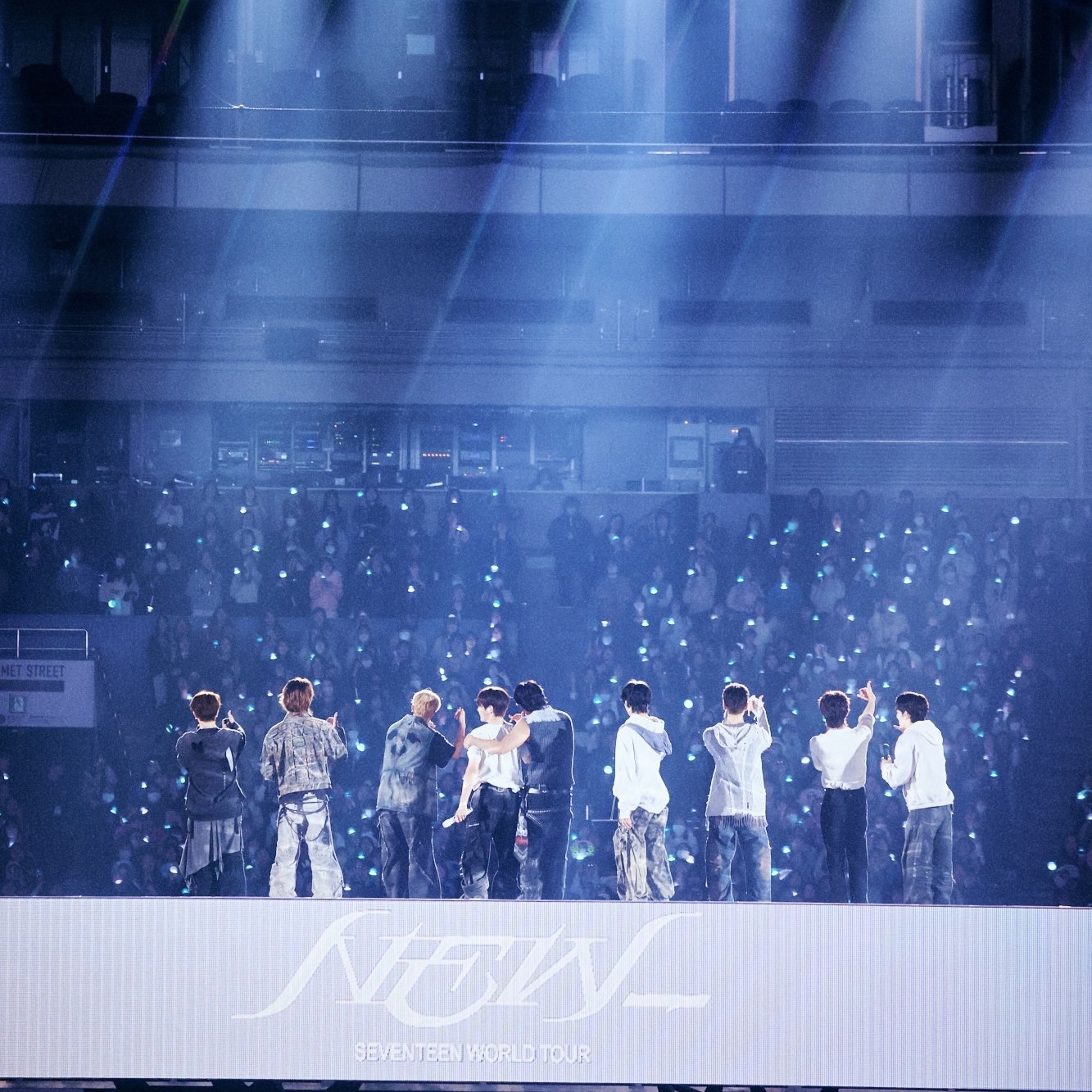 Behind-the-scenes cut of SEVENTEEN