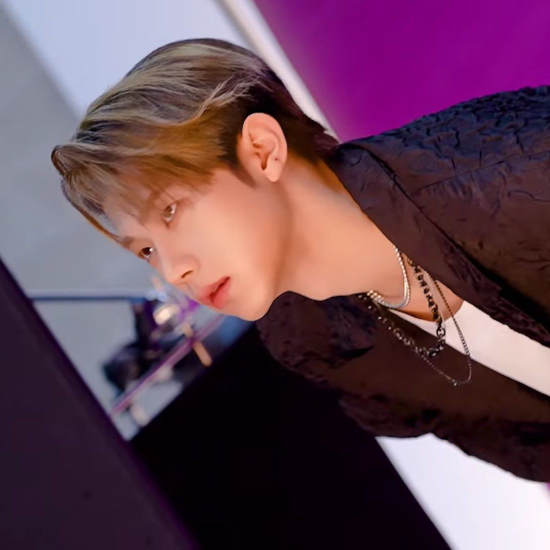 Recent activity shot of Hyunwoo (Xikers)