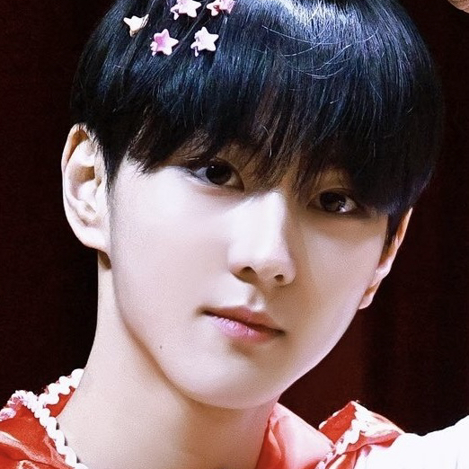 Behind-the-scenes cut of Jungwon (ENHYPEN)