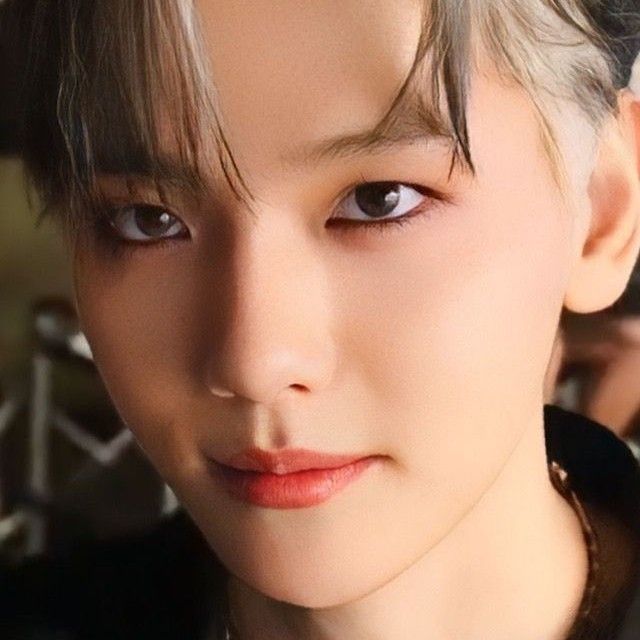 Behind-the-scenes cut of Baekhyun (EXO)