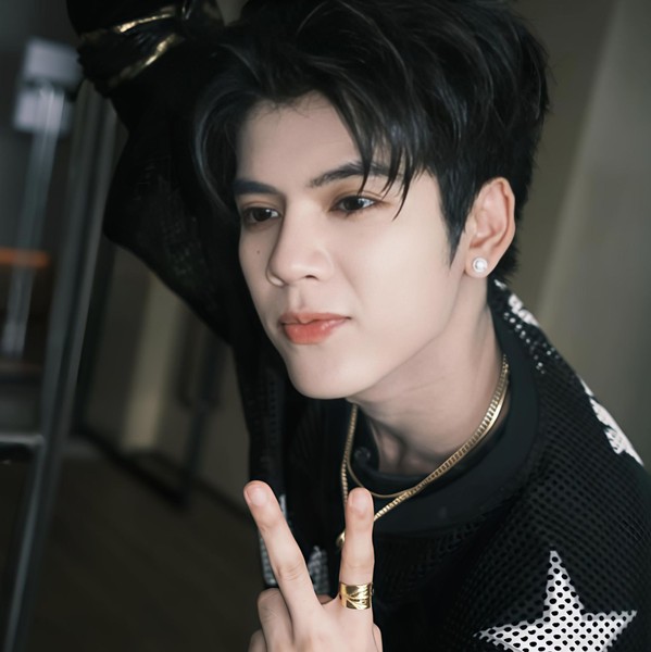 Popular profile picture of DORN (NexT1DE) loved by fans