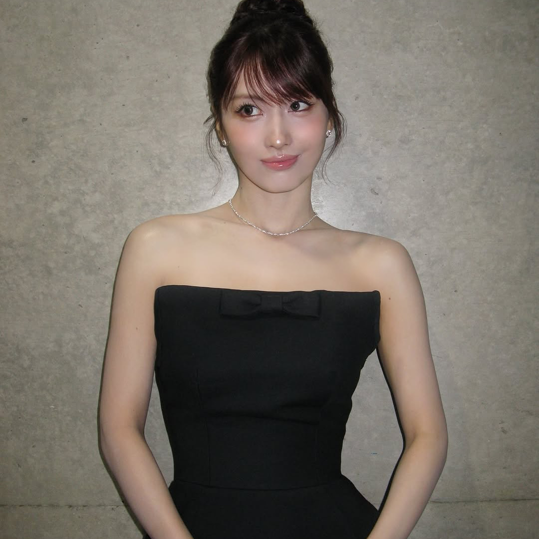 Foto terbaru Momo (TWICE)