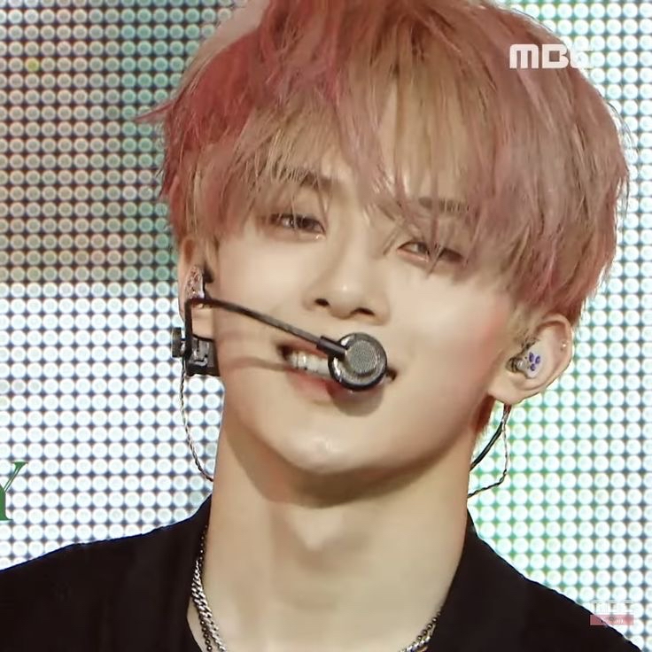 A moment captured by Kangmin (VERIVERY)'s fan