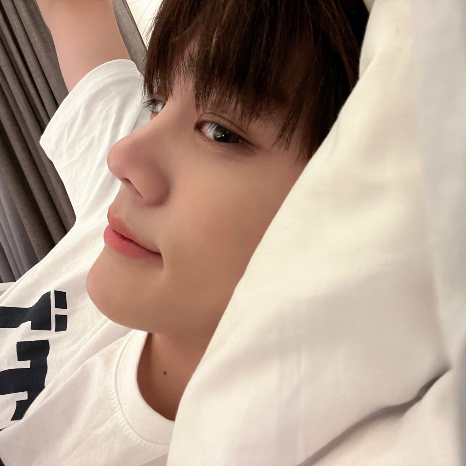 A moment captured by Kim Gyuvin (ZEROBASEONE)'s fan