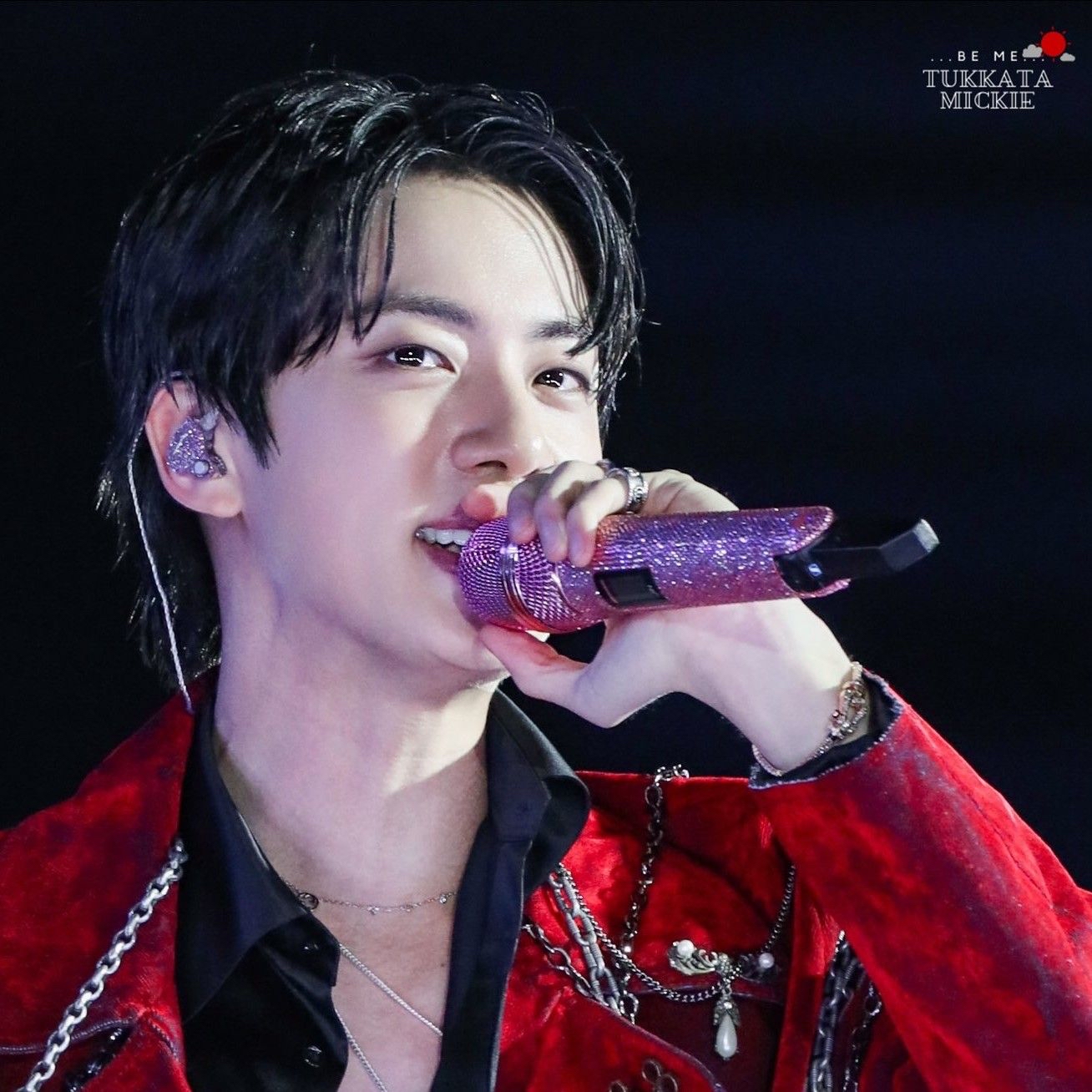 A moment captured by Jin (BTS)'s fan