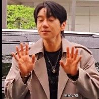 Recent activity shot of Hwang Chiyeol