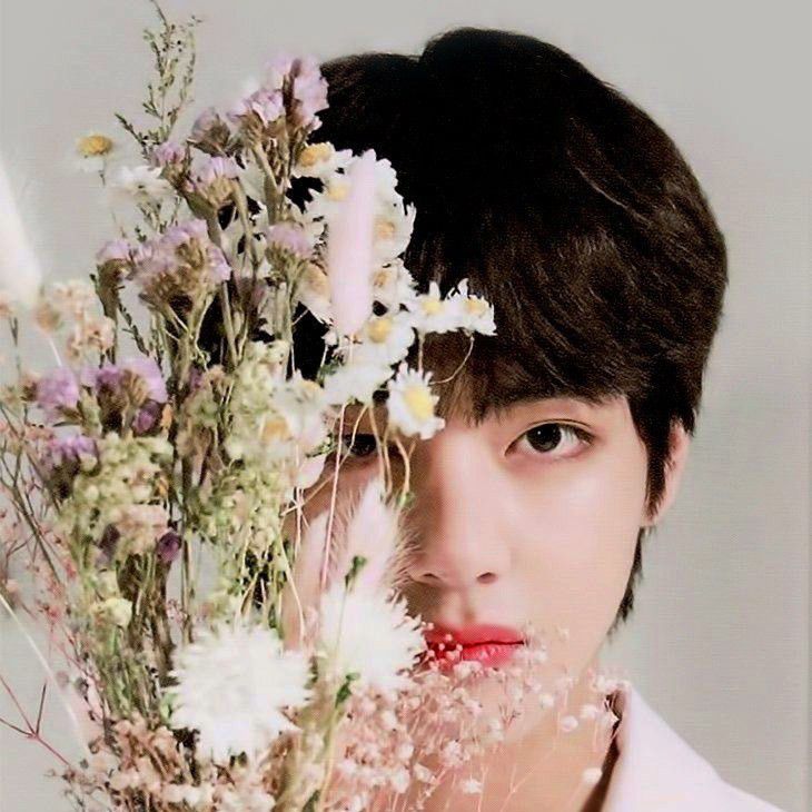 뷔 (방탄소년단)의 비하인드 컷