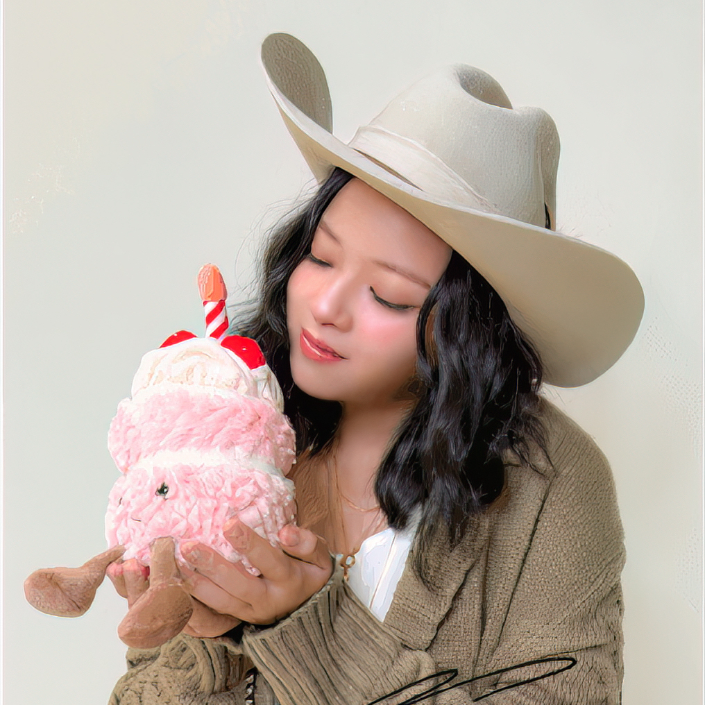 Recent activity shot of Jeongyeon (TWICE)