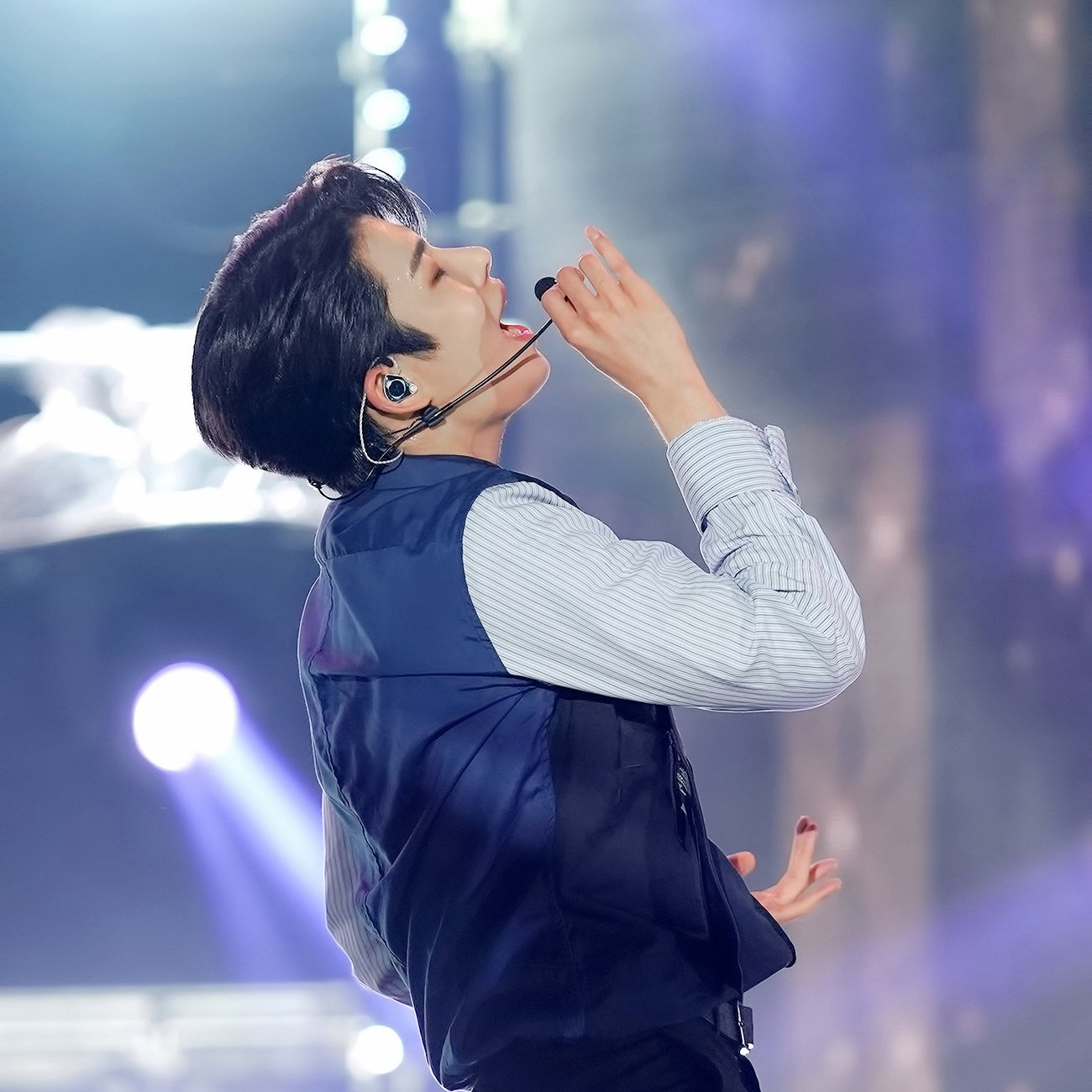 ASTRO的最新照片