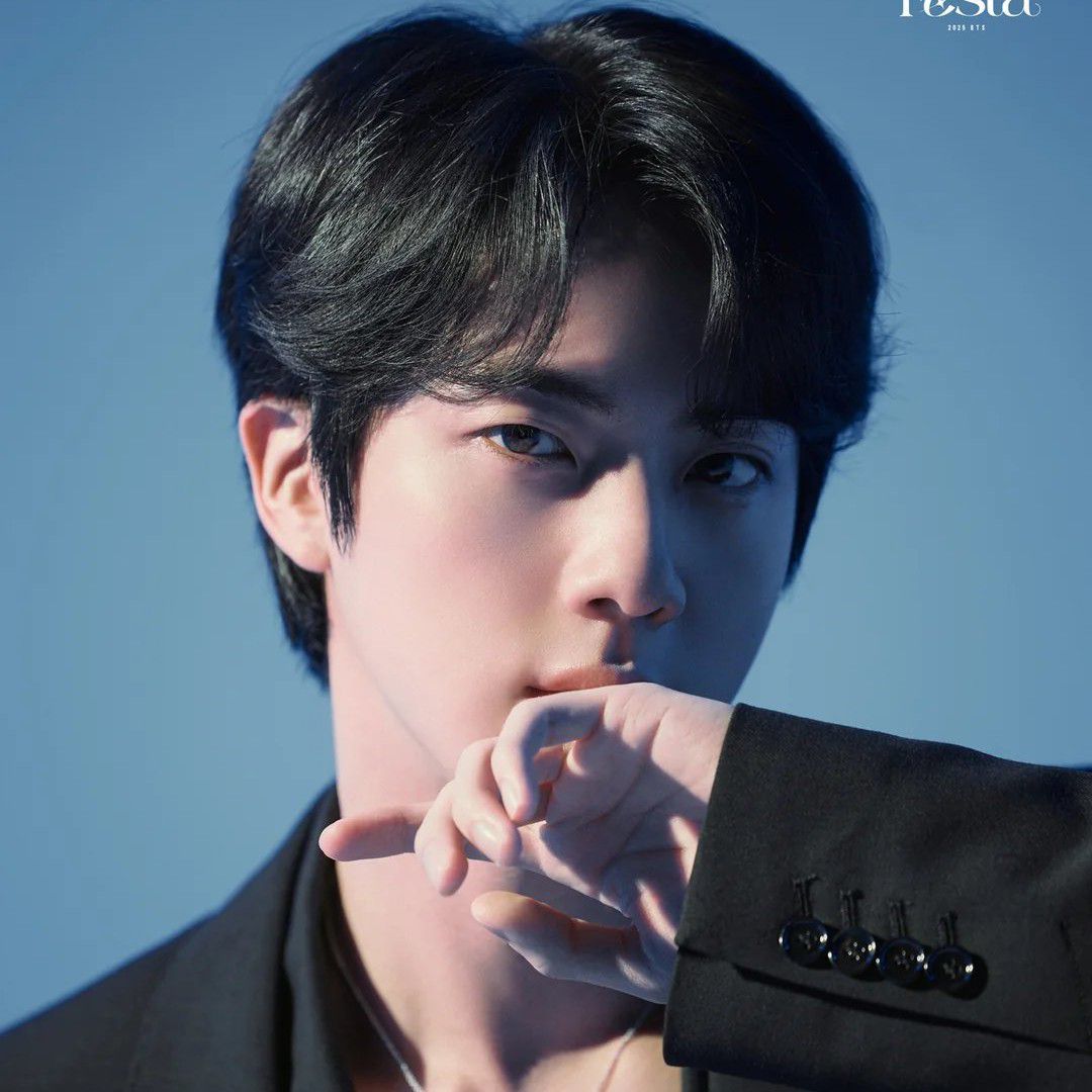 진 (방탄소년단) 최근 활동샷