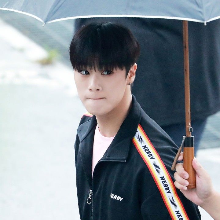 A moment captured by Moonbin (ASTRO)'s fan