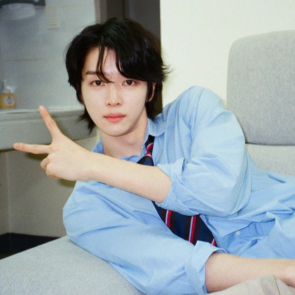Latest photo of Sungchan (RIIZE)