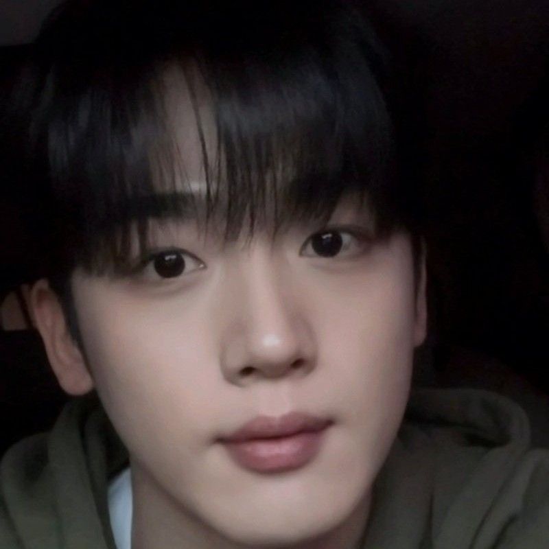 A moment captured by Kim Yohan (WEi)'s fan