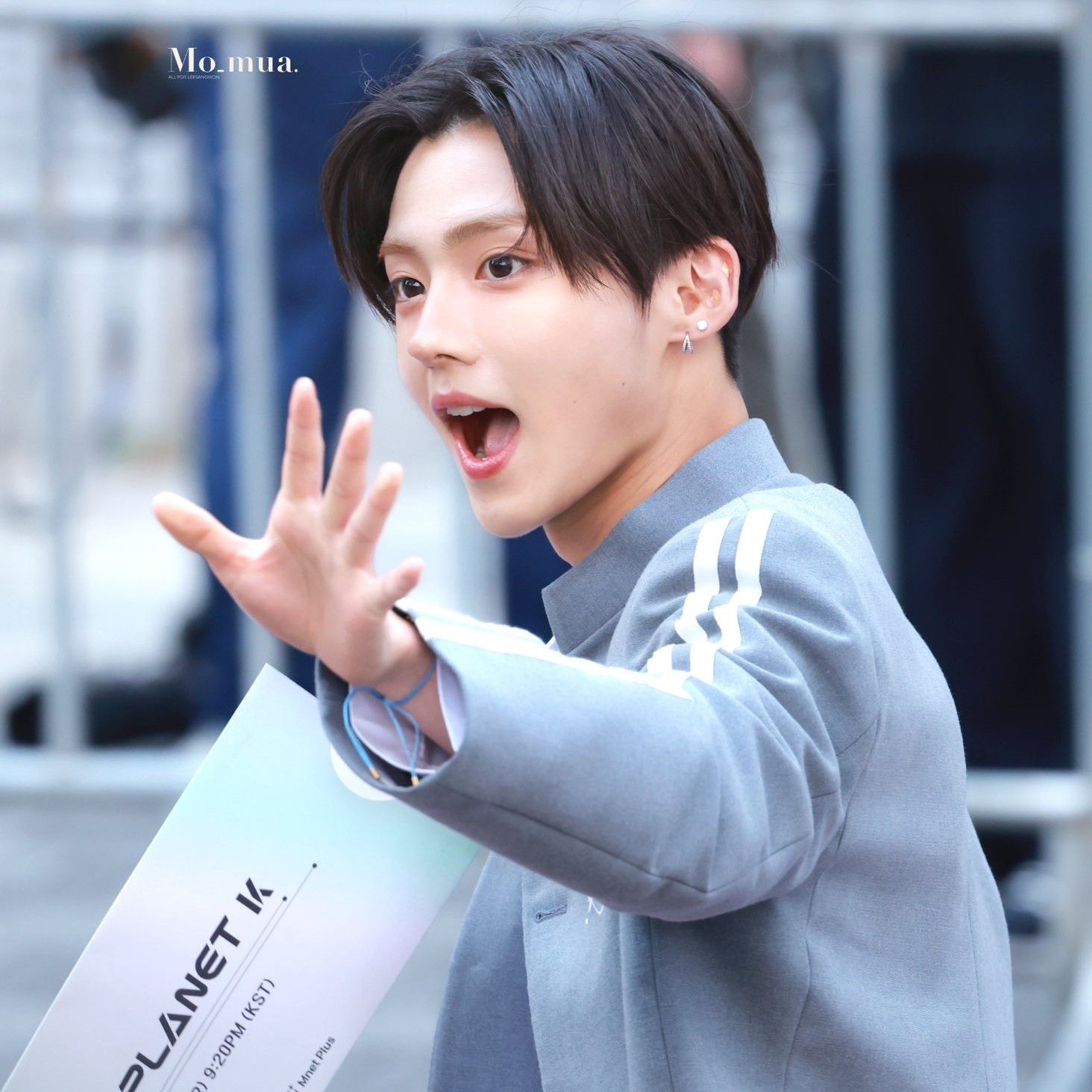 Behind-the-scenes cut of Lee Sangwon
