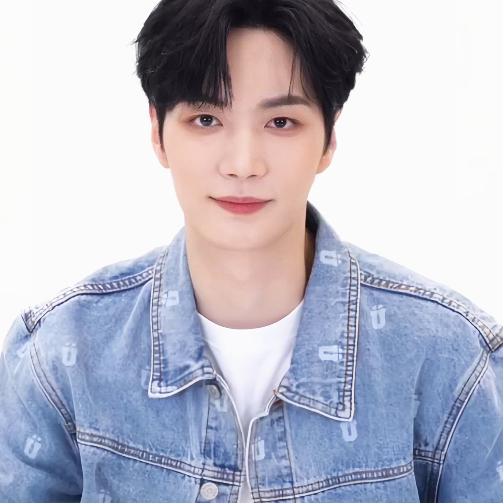 Recent activity shot of Kim Jonghyeon