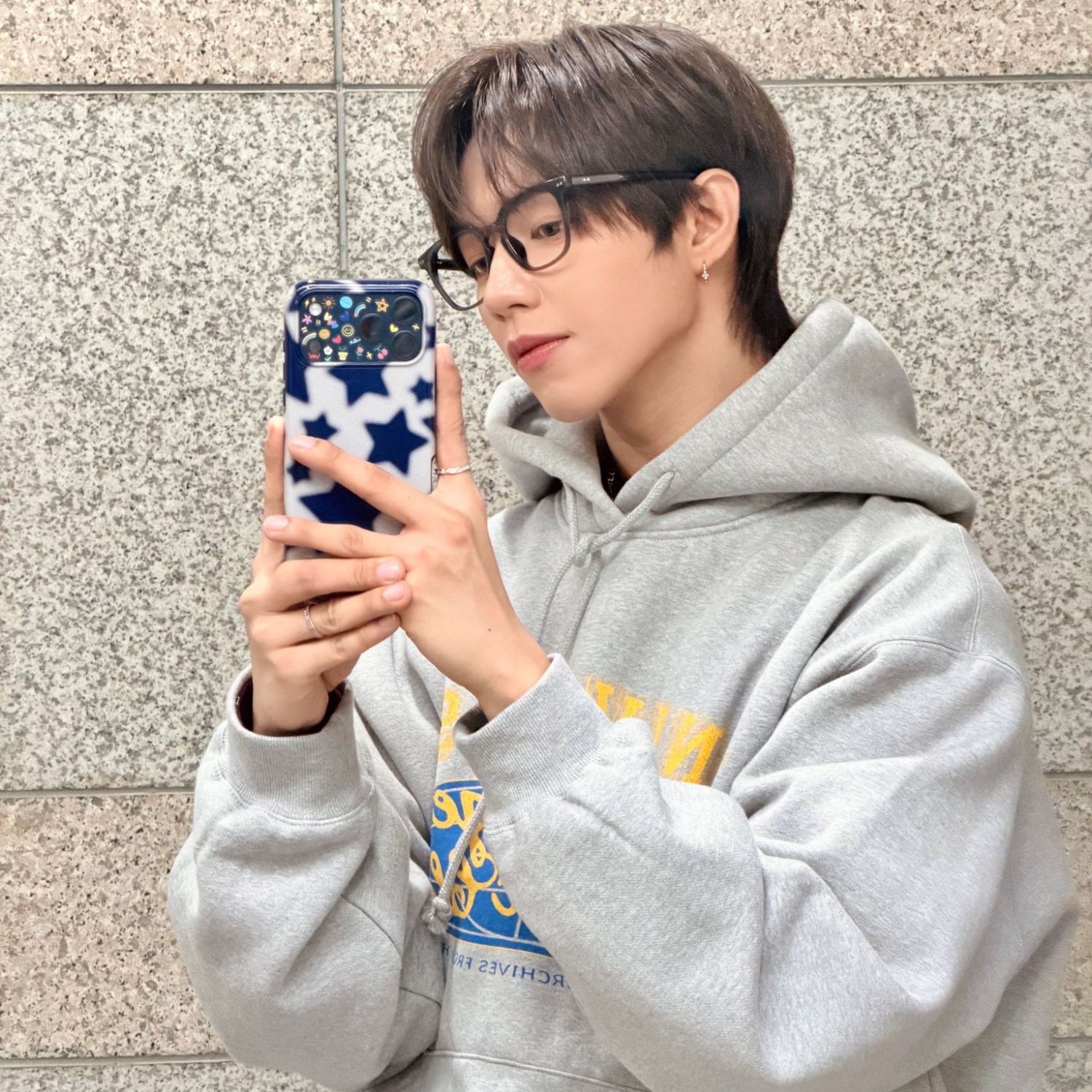 Behind-the-scenes cut of JL (AHOF)