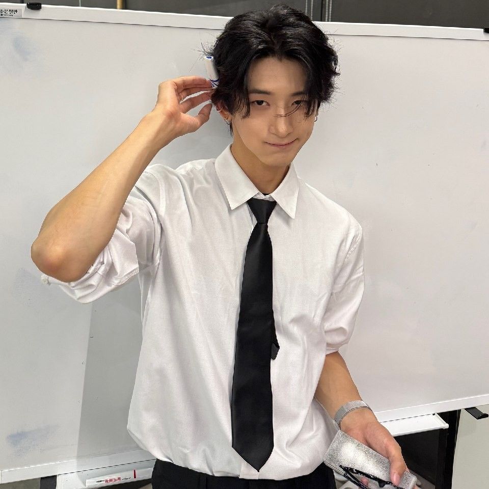 Latest photo of Yu Junwon